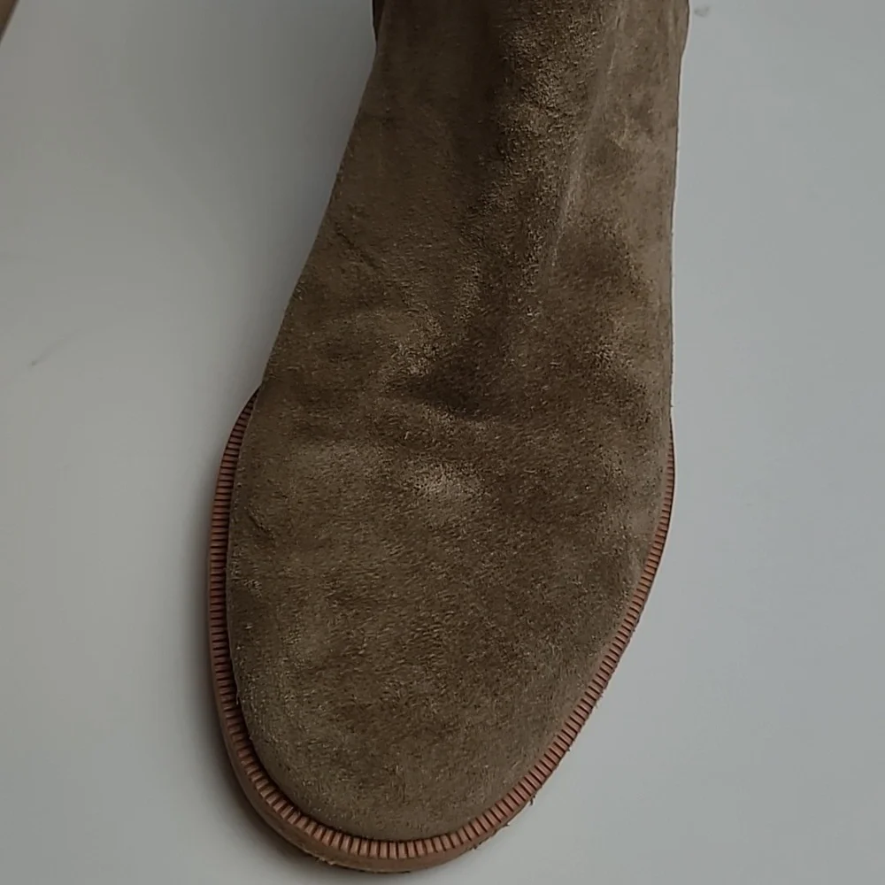 TORY BURCH TAN SUEDE SIDE ZIP FLARED WOODEN BLOCK STACKED HEEL BOOTIES 8.5M